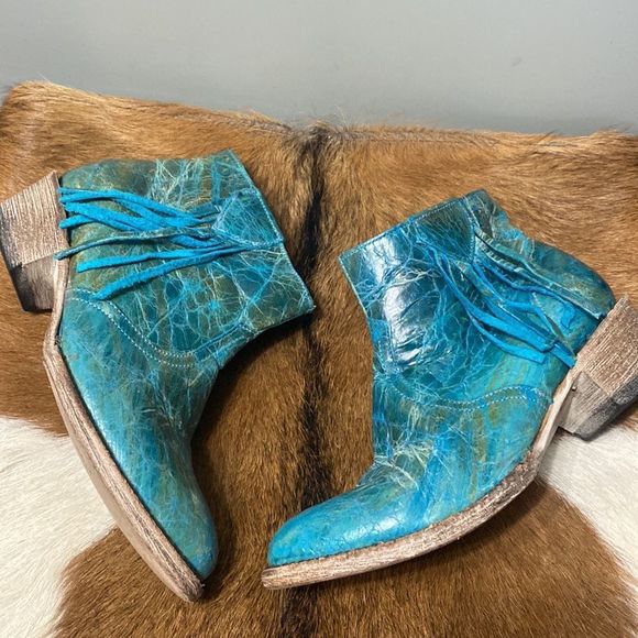 Ferrini womens ankle booties size 7.5 very nice and great color! - Picture 11 of 11